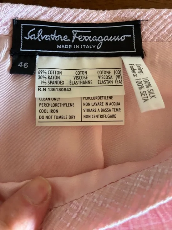 Salvatore Ferragamo Light Pink Textured Skirt - Picture 2 of 6